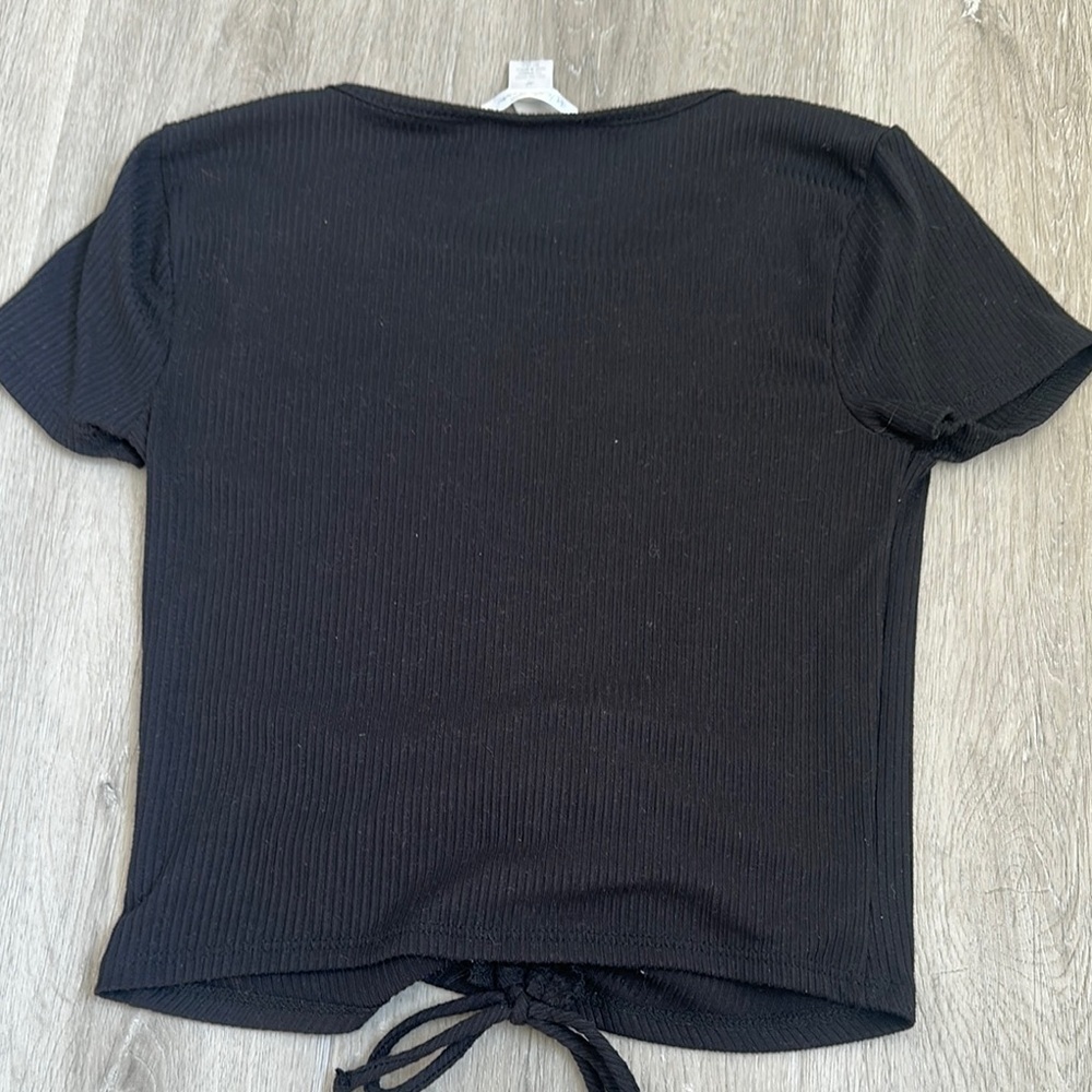 Black Ruched Top size medium - Picture 5 of 8